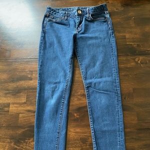 BANANA REPUBLIC Women's Skinny Jeans Indigo Dark Wash size 28 / 6